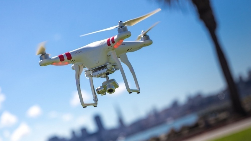 Что лучше Phantom 4 или Dj Mavic Pro?