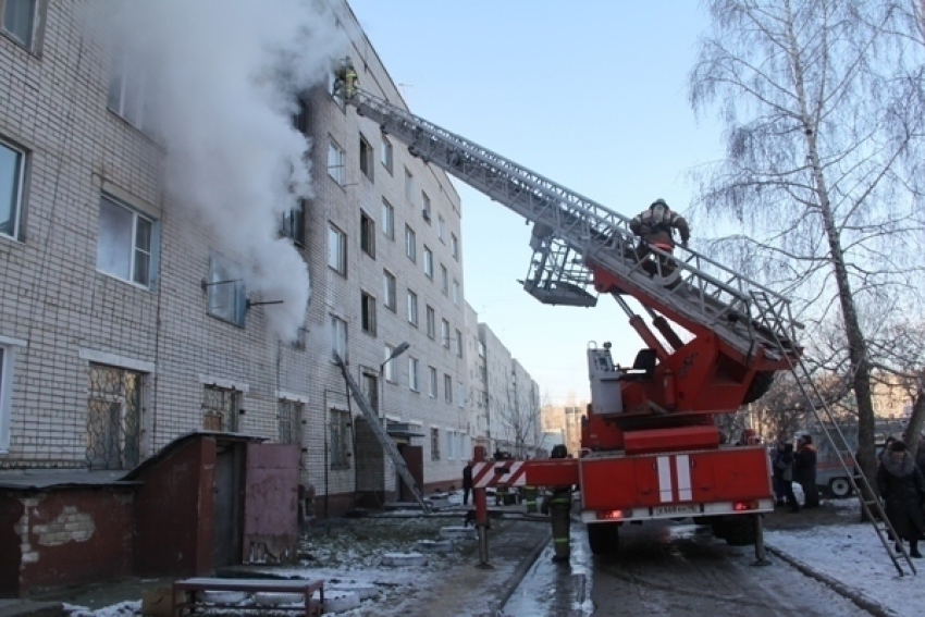 Житель Волгограда едва не сжег себя сигаретой