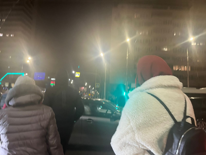 Центр Волгограда застыл вечером 21 февраля в огромных пробках