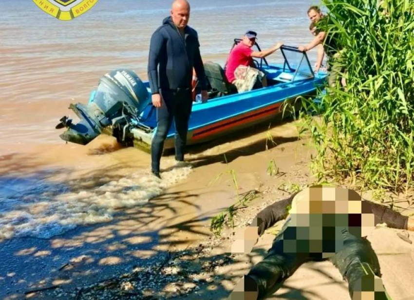 Неизвестный мужчина утонул во время купания в Волгоградском море 
