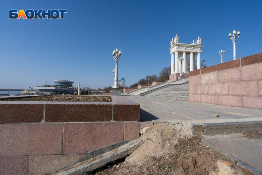 В Волгограде объявили аукцион на 14 млн на ремонт лестницы от музтеатра к набережной