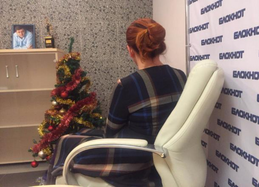 Сотрудница «Бьюти Тайм» в Волгограде под видом клиентки ателье оформила швее красоту в кредит 