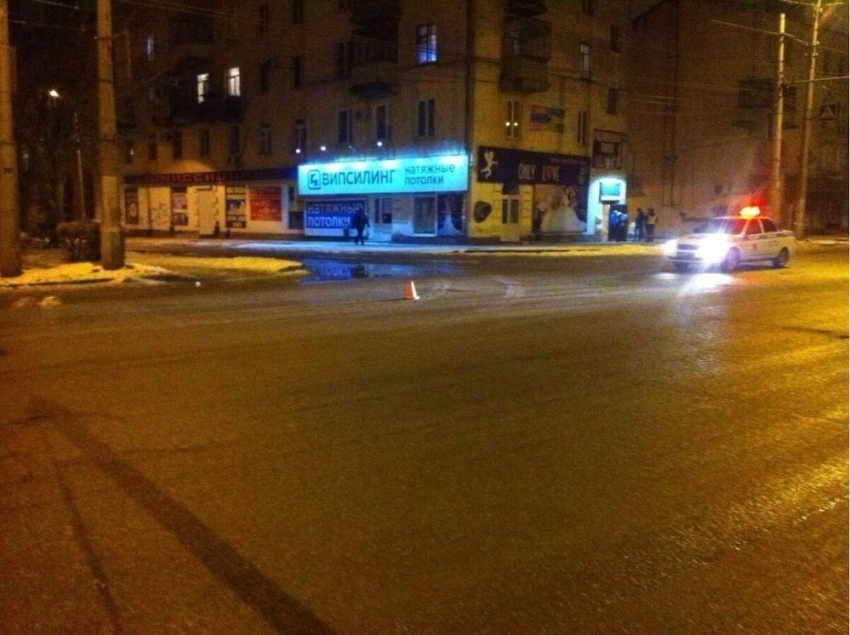 На севере Волгограда лихач из Самары сбил женщину и скрылся