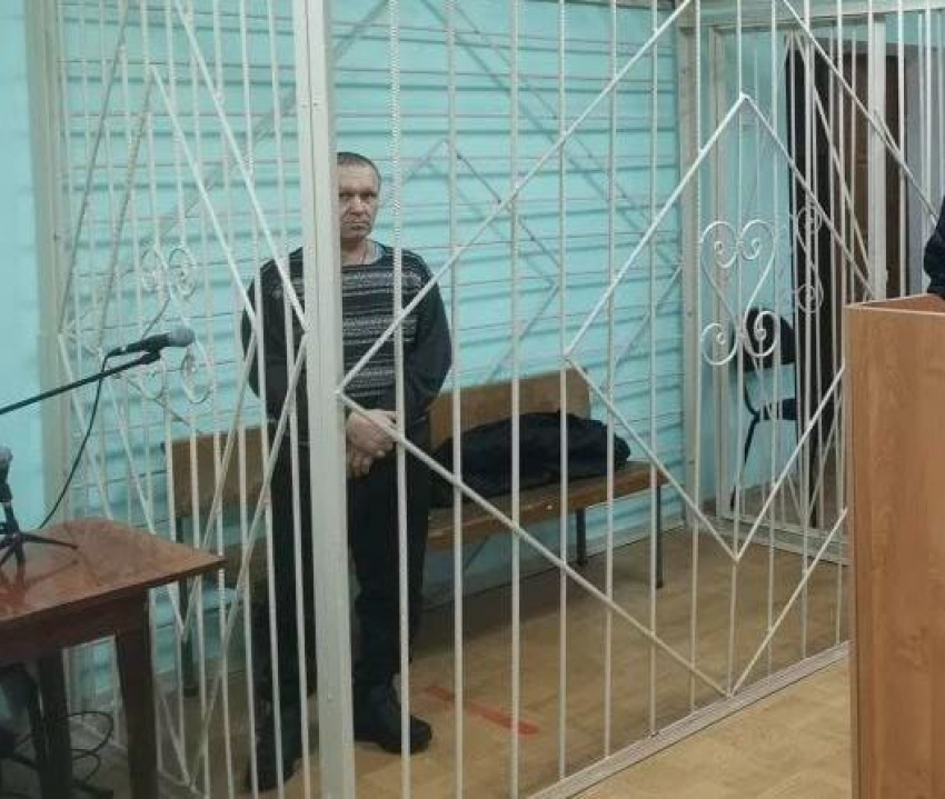 Суд вынес приговор ревнивцу, напавшего с ножом на таксиста под Волгоградом