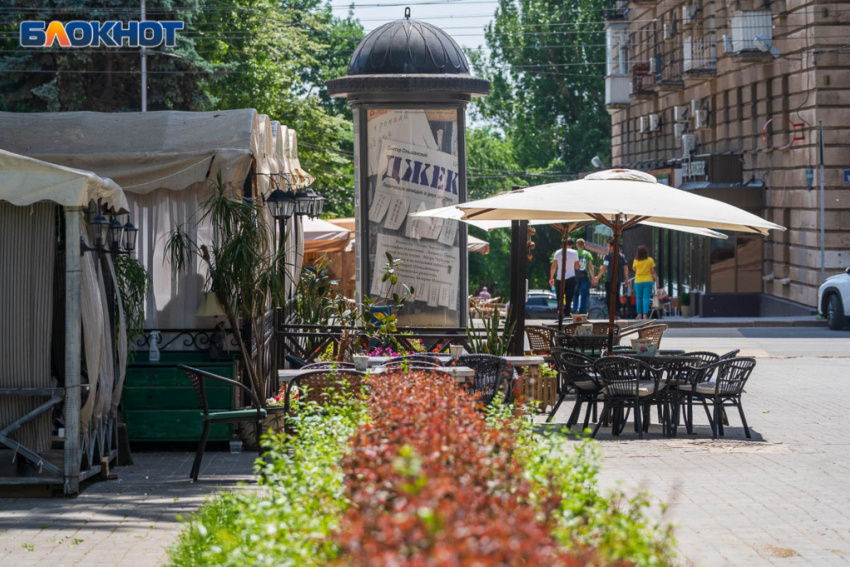 Размер чаевых в волгоградских такси и ресторанах внезапно вырос 