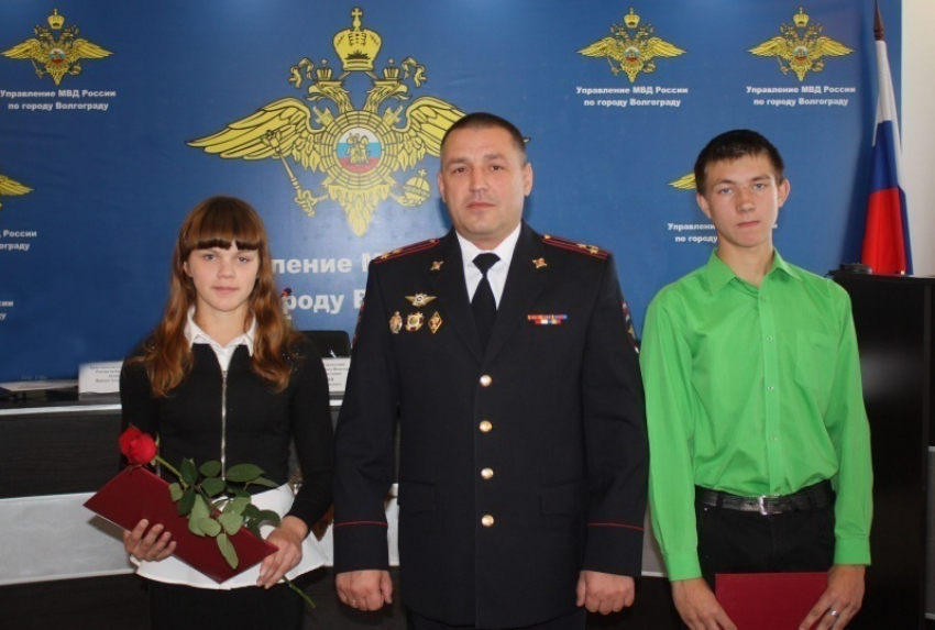 На юге Волгограда школьники спасли полуторагодовалую девочку