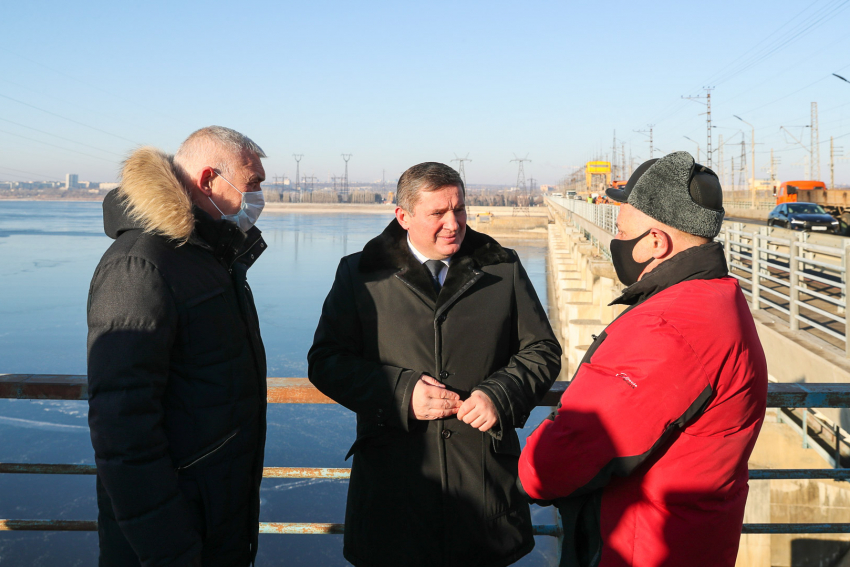 Срок завершения капитального ремонта мостового перехода Волжской ГЭС назвал губернатор 