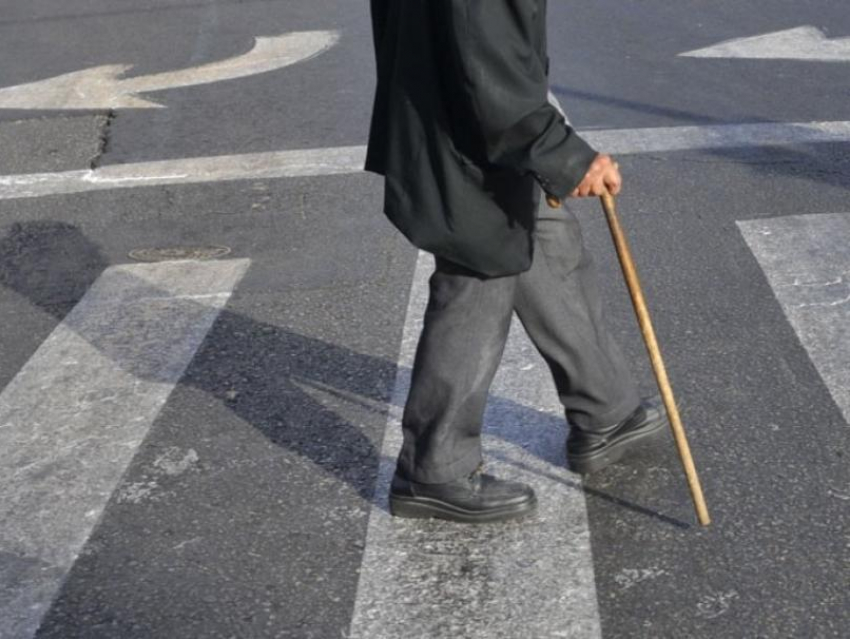 Под Волгоградом за сутки сбили трех пожилых людей