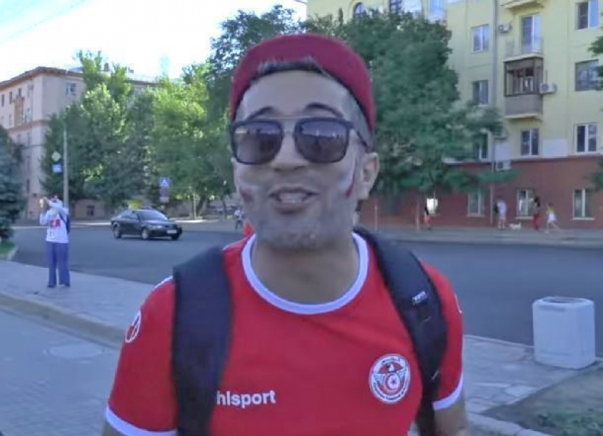 Соревнование по исполнению «Катюши» иностранными болельщиками попало на видео в Волгограде