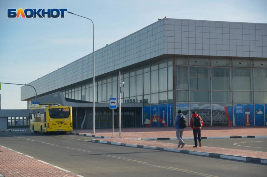 Отменены почти все рейсы: МЧС не стало проводить учения в перегруженном аэропорту «Сталинград»