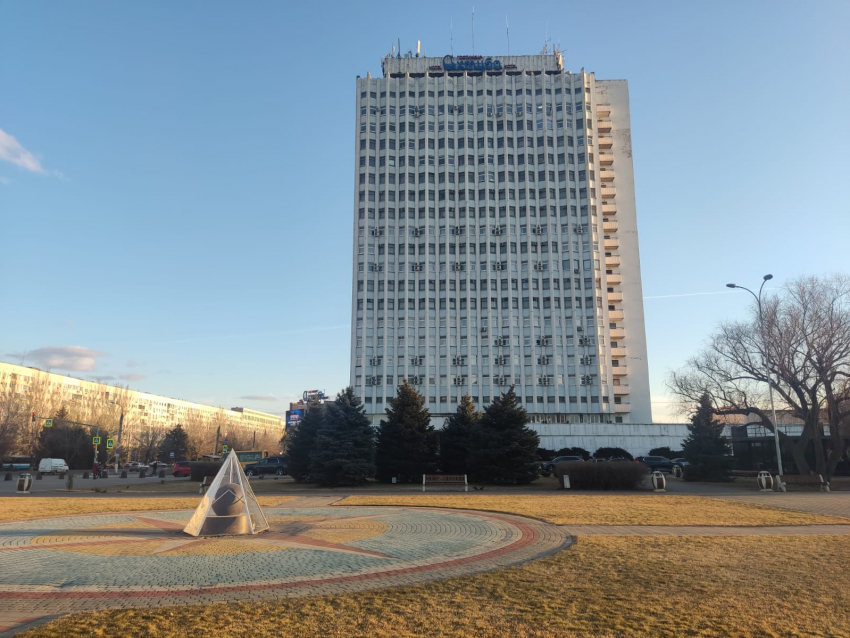 Труп нашли в парке в центре Волжского