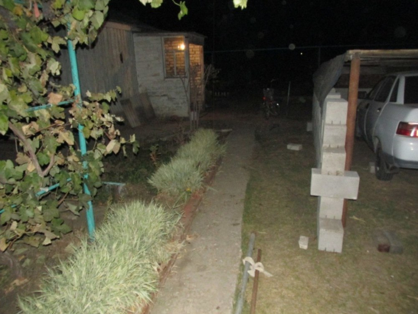 Волгоградец напал с ножом на свидании на 40-летнюю и ее родных