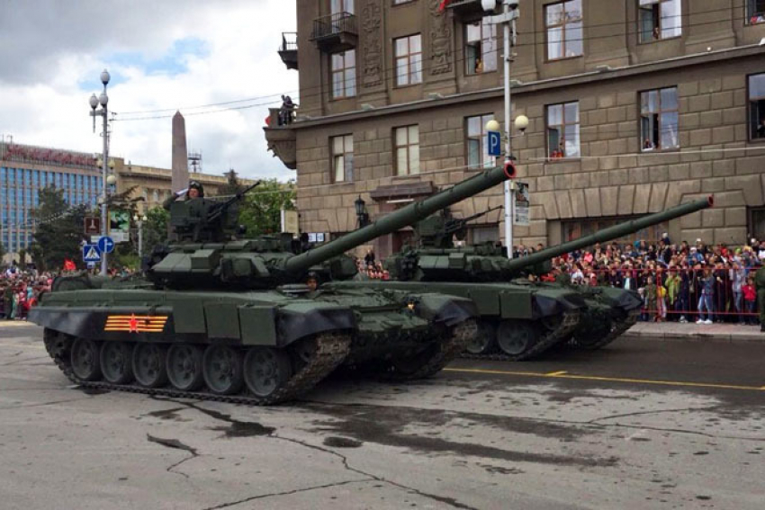 «Блокнот Волгограда» публикует видео Парада Победы