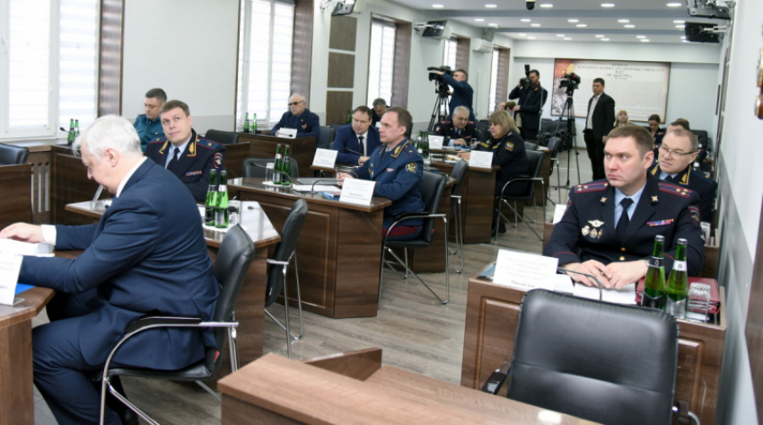 В Волгограде и области увеличилось количество зафиксированных должностных преступлений