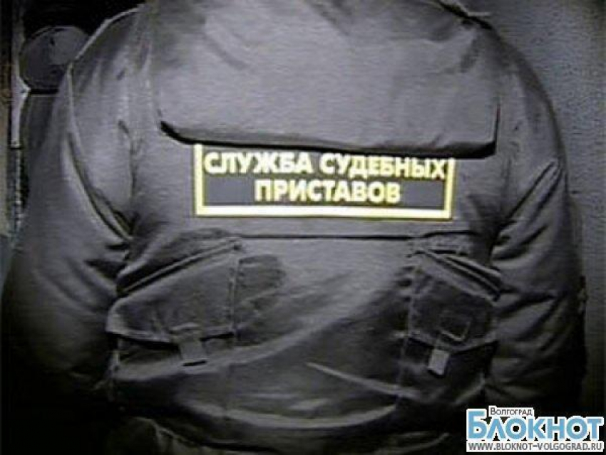 Волжский судебный пристав присвоила 20 тысяч рублей алиментщика