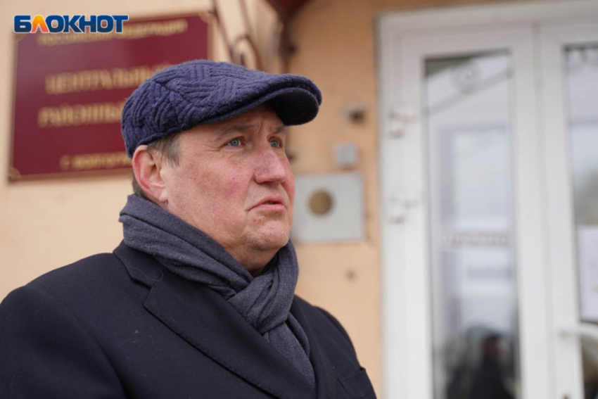"Остановили машину, отвезли в полицию": депутата Волгоградской облдумы Осипова ждет суд