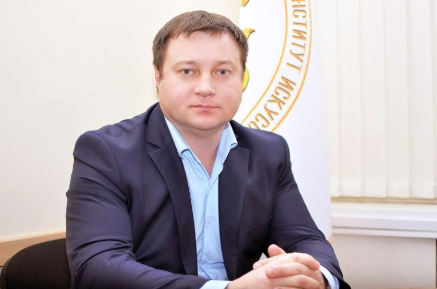 Отправлен в отставку ректор Волгоградского института культуры