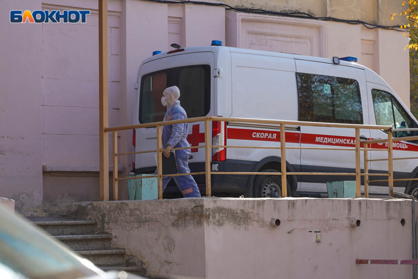 В больницу попала пассажирка после экстренного приземления самолета в Волгограде