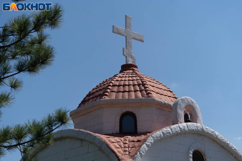 У покинувшего РПЦ православного прихода отобрали построенную на пожертвования церковь в Волгограде