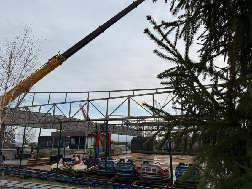 «Пока, малыш»: автодром в Волгограде демонтируют ради китайского аттракциона с «вращающейся перчинкой»