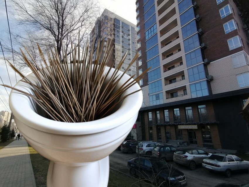 Коммунальную диверсию заподозрили в престижном волгоградском ЖК: спустили в унитаз странное