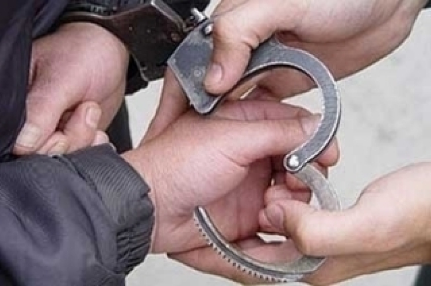 Под Волгоградом бывшего полицейского осудят за избиение местного жителя