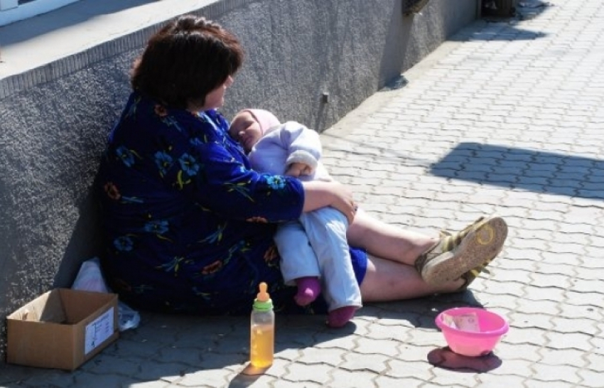 Движение вперед: в  Волгограде  в три раза сократилось число получателей детских пособий
