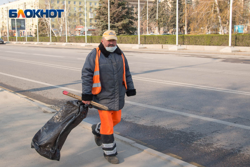 Волгоградцам назвали вакансии с зарплатой от 100 тысяч рублей