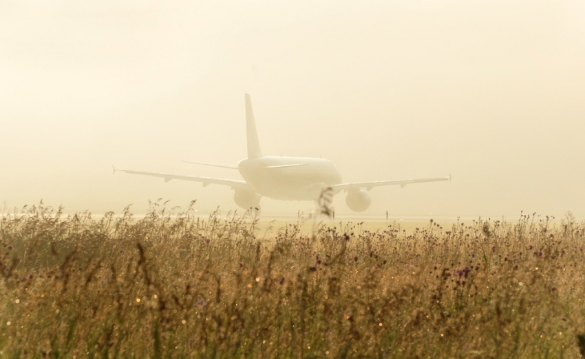 В Волгограде из-за тумана задерживаются авиарейсы и затруднено движение автотранспорта