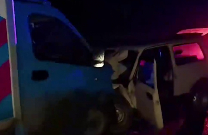 Двое погибли в ДТП с фургоном Ozon под Волгоградом