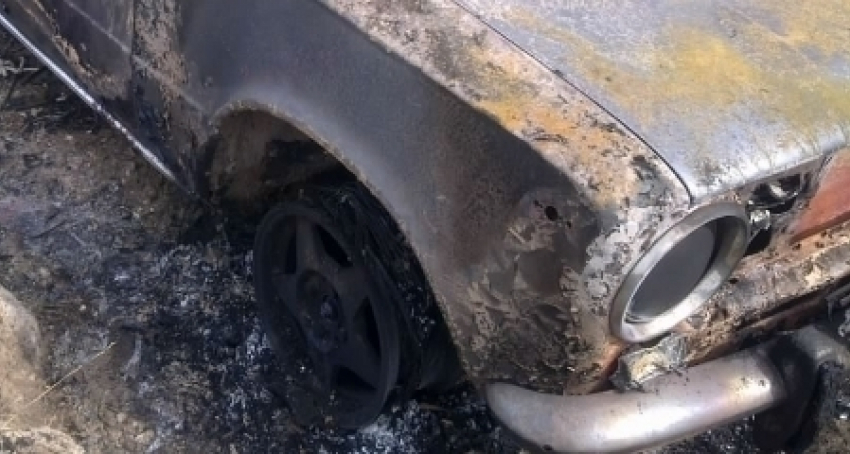 29-летняя «копейка» сгорела в Волгоградской области