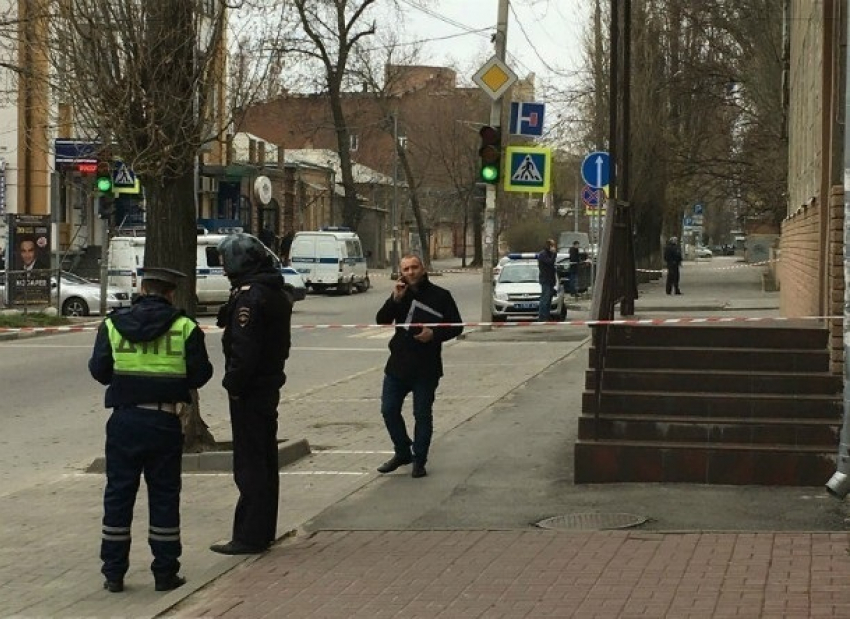 На юге Волгограда школьницы обнаружили муляж взрывного устройства в фонарике 