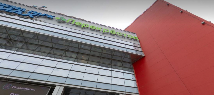 Пожарные расчеты стянули к «Европа Сити Молл» в центре Волгограда