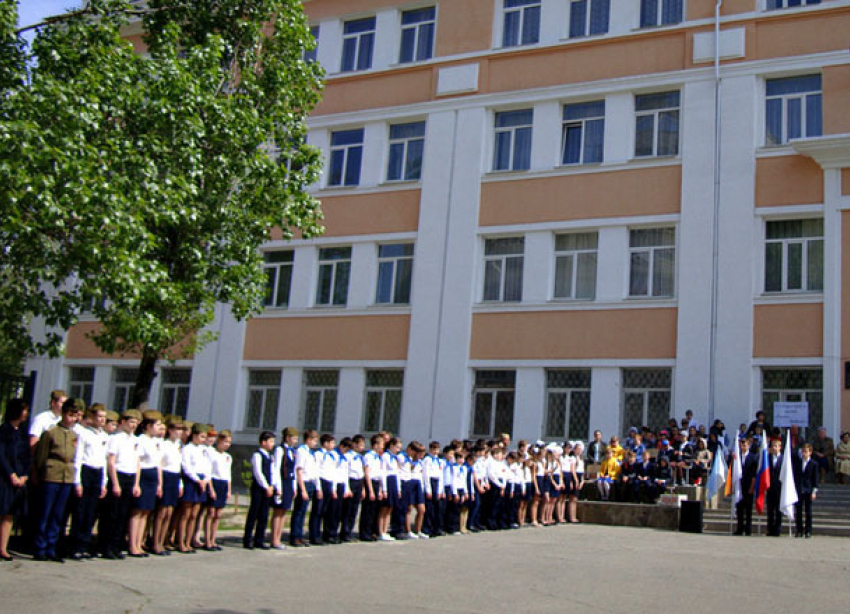 Волгоградцы просят Путина сохранить уникальную железнодорожную школу-интернат