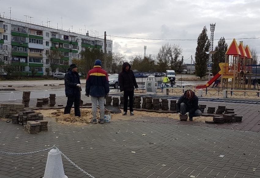 После скандала в СМИ чиновники Городища продемонстрировали высокую скорость в ремонте тротуарной плитки