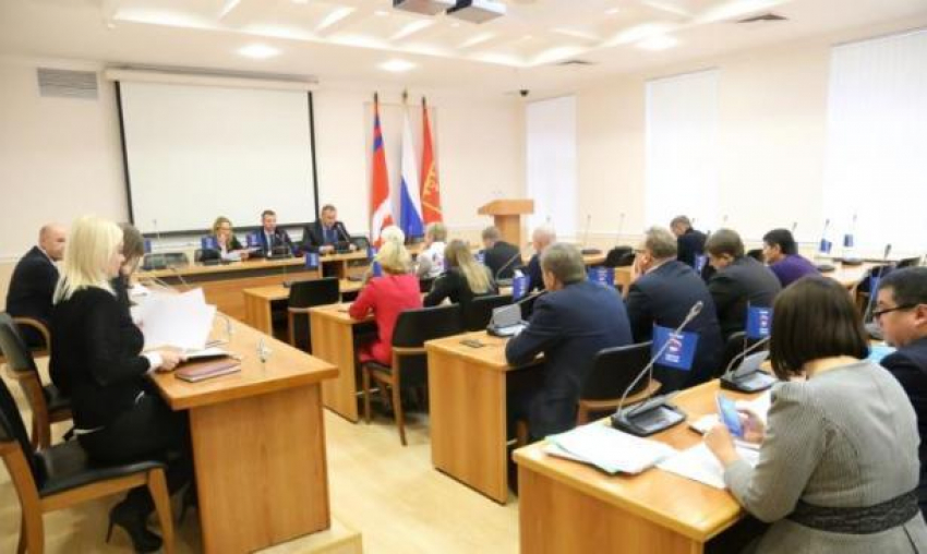 Три волгоградских депутата отказались поддержать новую «нарезку» избирательных округов