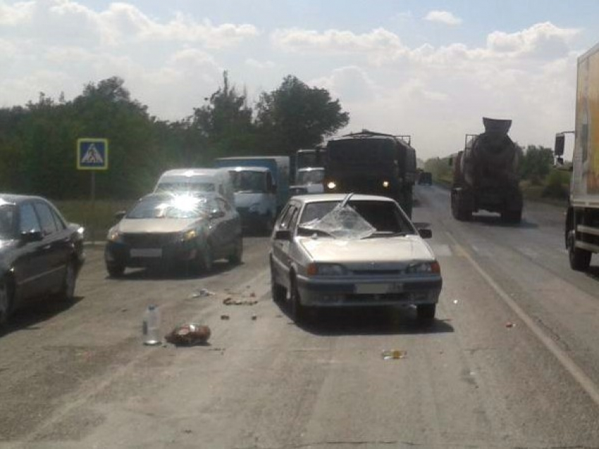 В Волгограде молодой водитель сбил 67-летнюю женщину на пешеходном переходе
