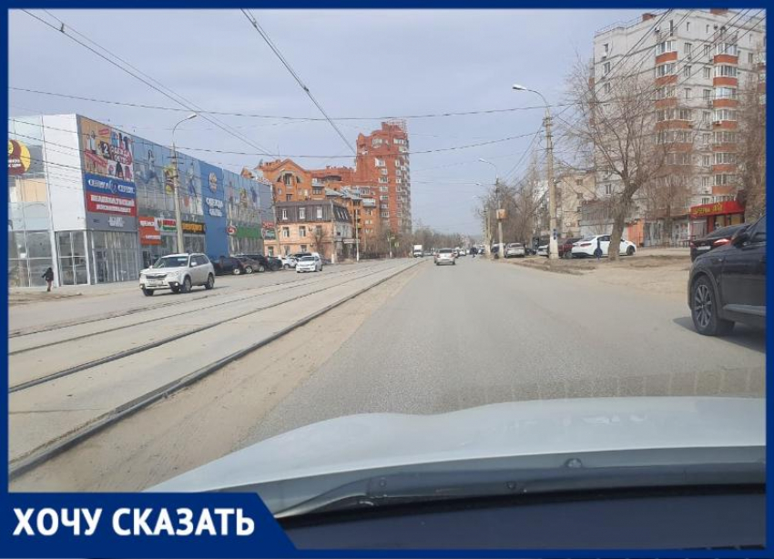 Скоро все превратится в грунтовку: грязные дороги Волгограда показал житель