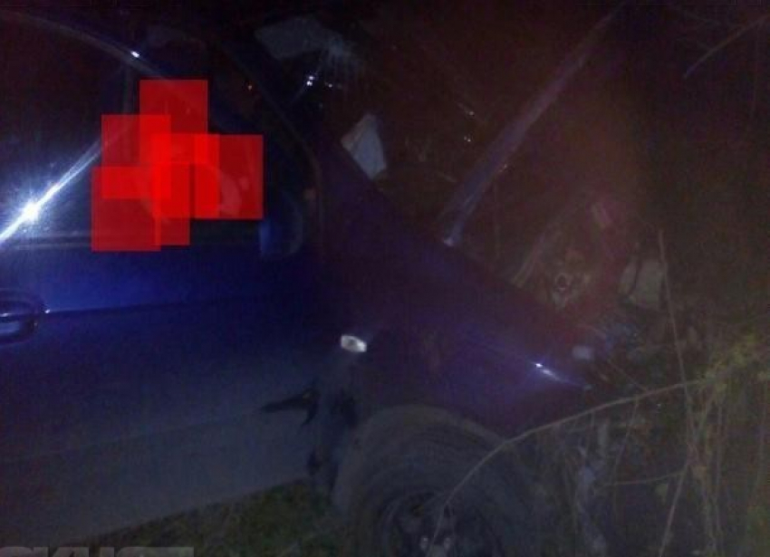На юге Волгограда погиб 17-летний водитель Hyundai, пассажир в больнице
