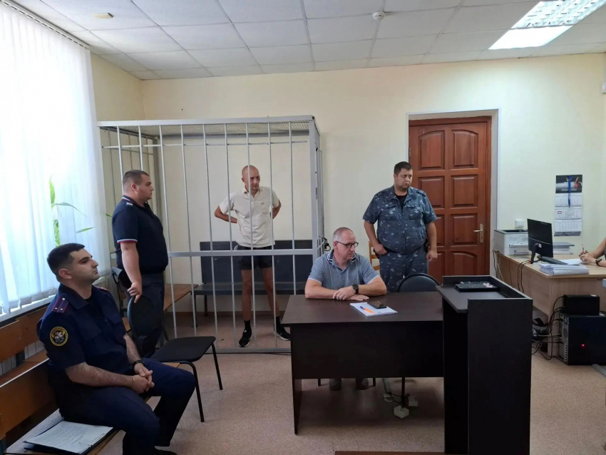 «Не менее 18 ножевых ранений»: в Волжском раскрыли подробности убийства случайного прохожего