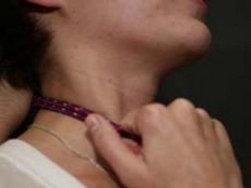 Под Волгоградом женщина задушила возлюбленного бельевой веревкой 