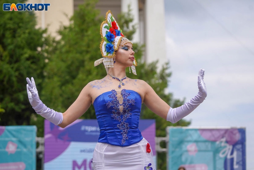 Афиша на 27 апреля - 3 мая в Волгограде: Ваня Дмитриенко, Сергей Трофимов и «Раневская»