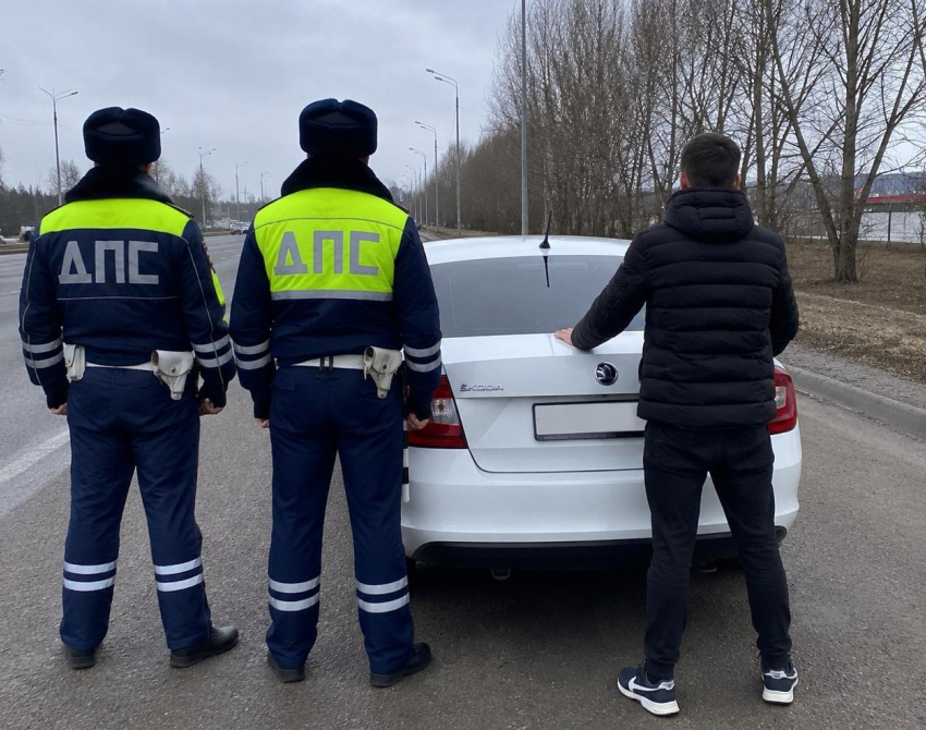 «Будем применять огнестрельное»: погоня за 16-летним под Волгоградом попала на видео