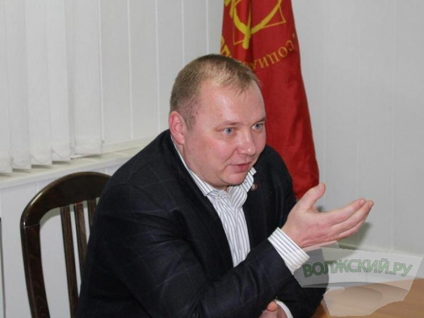 Николай Паршин официально снят с должности 1-го секретаря Сталинградского обкома КПРФ