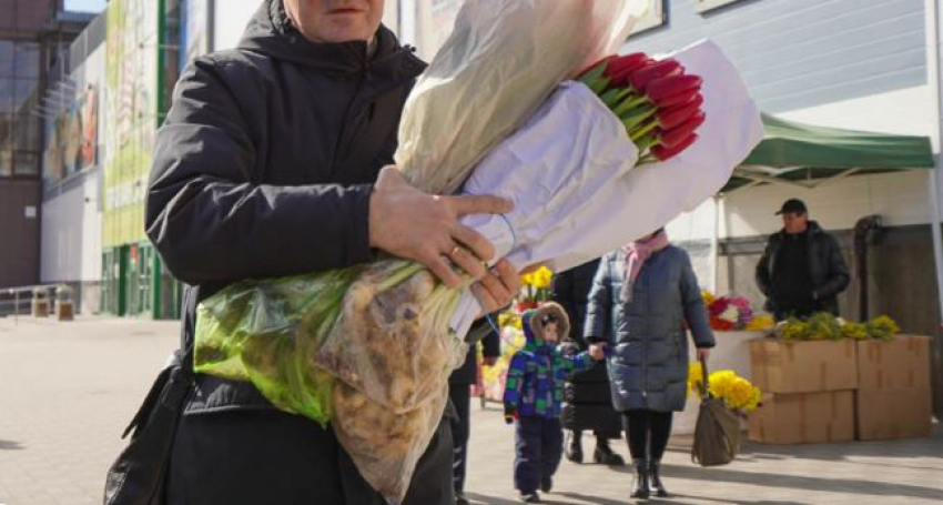 Волгоградка потеряла полмиллиона из-за доставки цветов