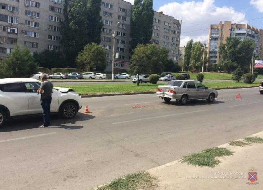 4-летняя девочка пострадала в тройном ДТП в центре Волгограда