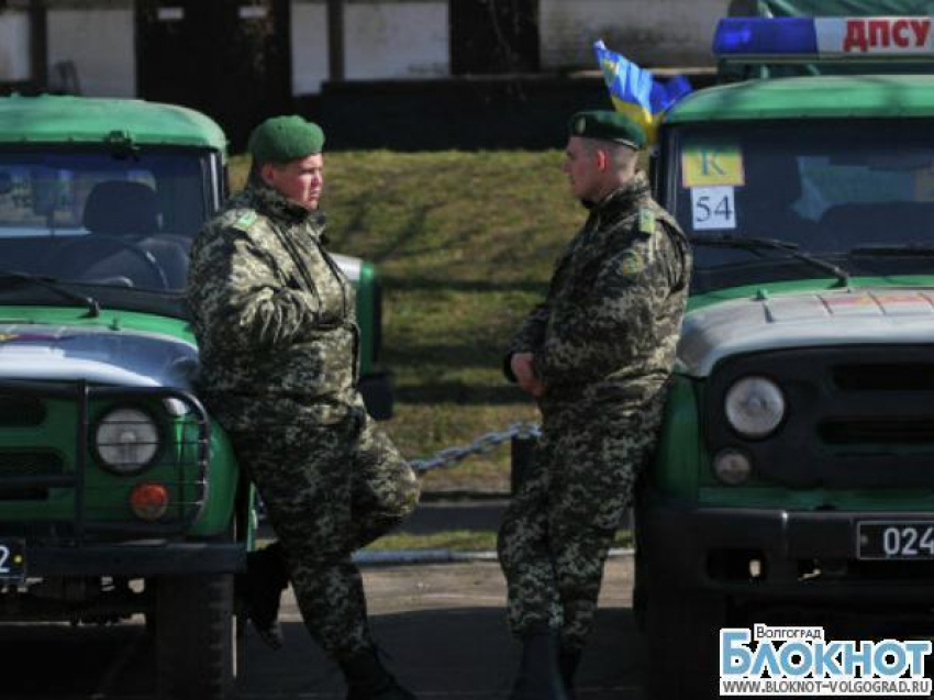 Крепким волгоградцам придется отложить поездку в Украину