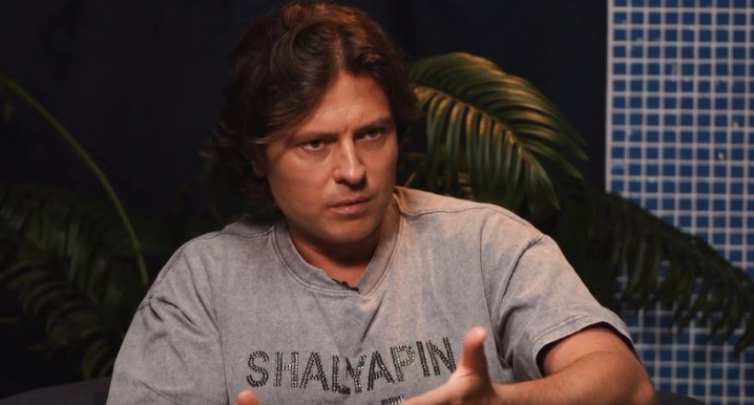 «Учительница сказала, что я кончу под забором с бутылкой водки»: Прохор Шаляпин о волгоградском детстве 