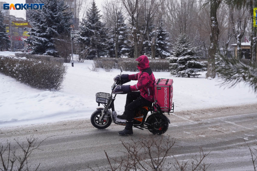 Предупреждение об опасной гололедице продлили в Волгоградской области