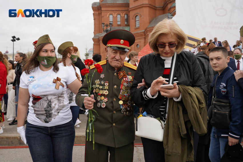 Именем легендарного 99-летнего ветерана Рогова назовут улицу в Волгограде